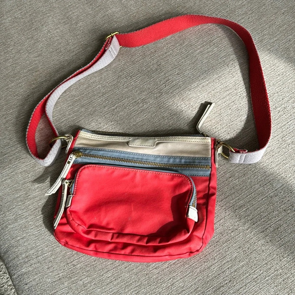 Vintage fossil purse red / orange with grey periwinkle and tan adjustable strap